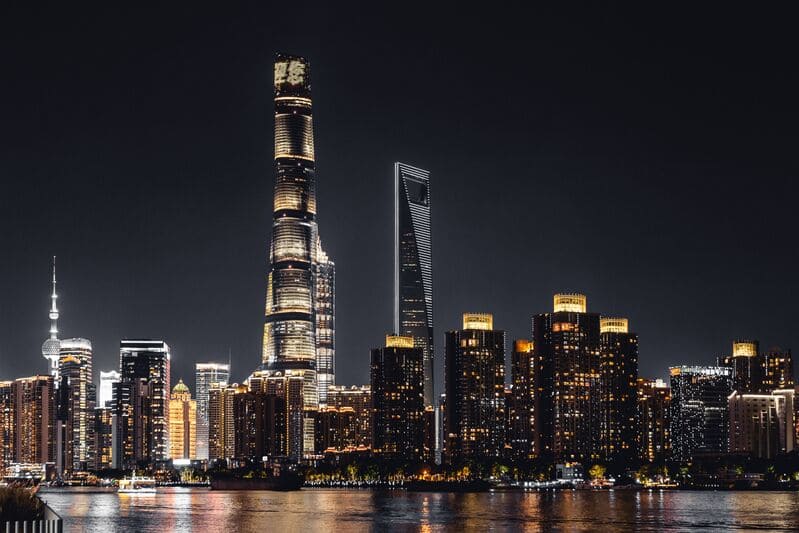 rascacielos de Shangai de noche